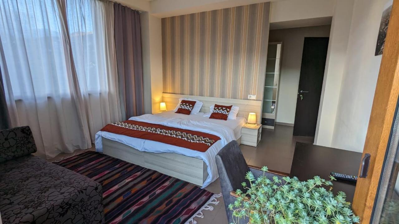 Melia Hotel กูเดาริ ภายนอก รูปภาพ